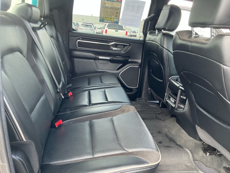 2022 RAM 1500 Laramie Crew Cab 4x4 5'7' Box