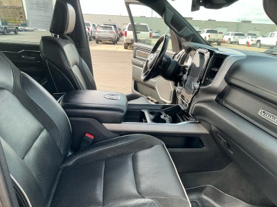 2022 RAM 1500 Laramie Crew Cab 4x4 5'7' Box