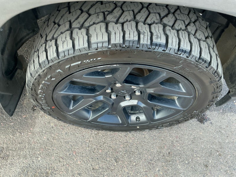 2022 RAM 1500 Laramie Crew Cab 4x4 5'7' Box