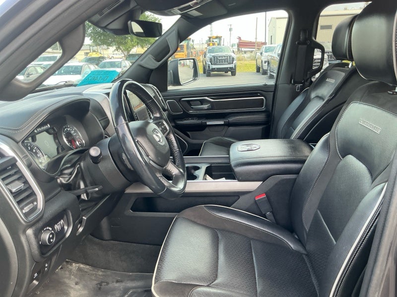 2022 RAM 1500 Laramie Crew Cab 4x4 5'7' Box