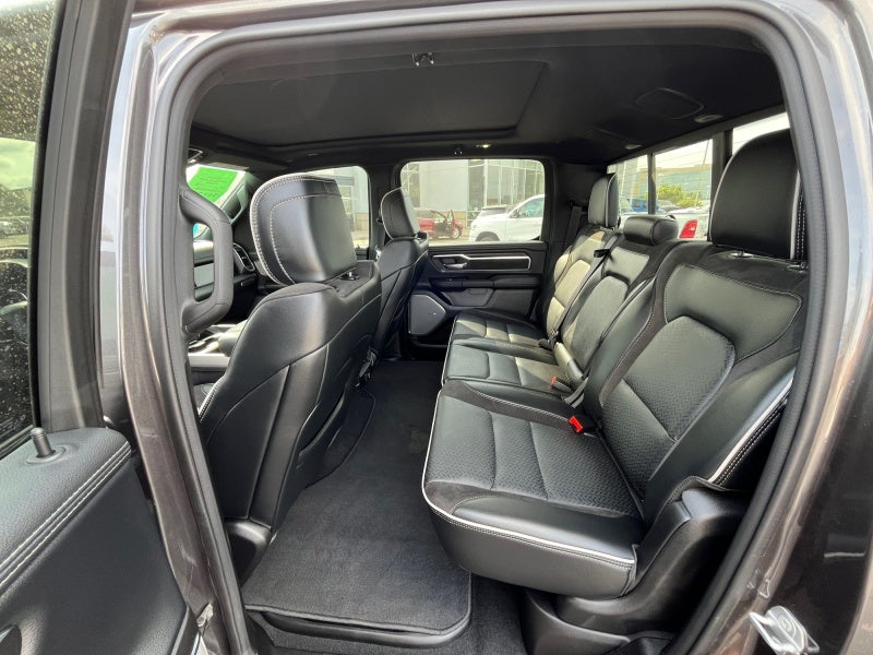 2026 RAM 1500 Laramie Crew Cab 4x4 5'7' Box
