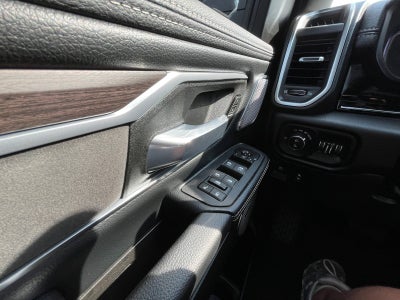 2026 RAM 1500 Laramie Crew Cab 4x4 5'7' Box