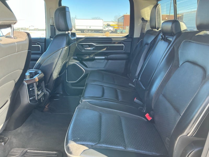 2022 RAM 1500 Laramie Crew Cab 4x4 5'7' Box