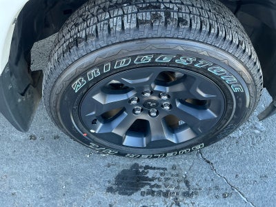 2022 RAM 1500 Laramie Crew Cab 4x4 5'7' Box