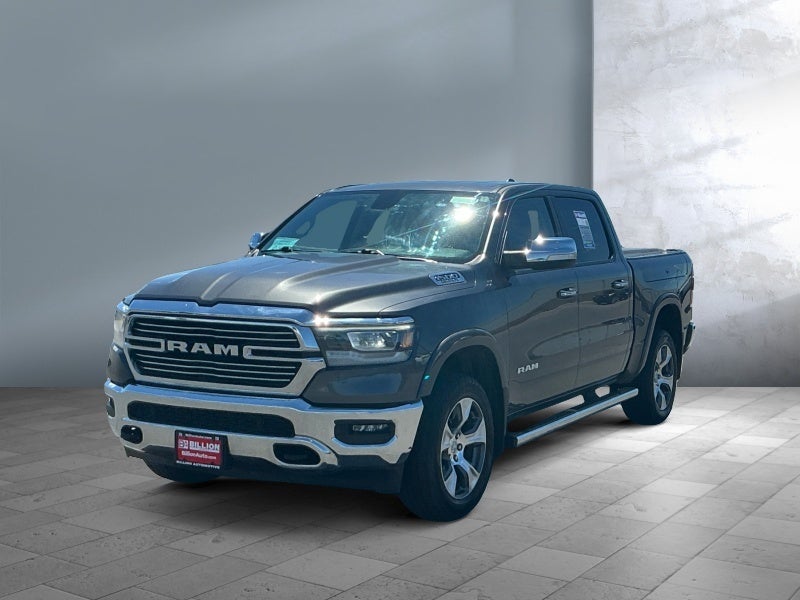 2020 RAM 1500 Laramie Crew Cab 4x4 5'7' Box
