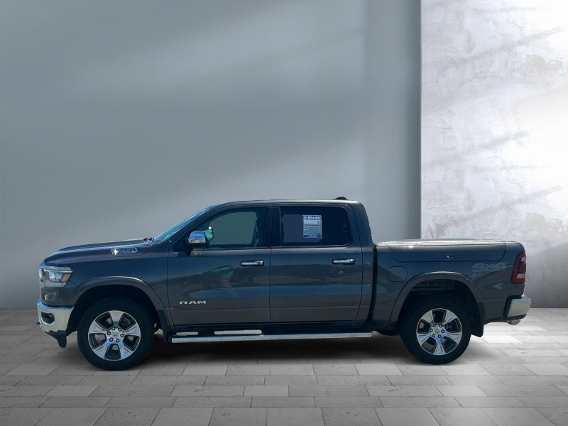 2020 RAM 1500 Laramie Crew Cab 4x4 5'7' Box
