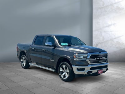2020 RAM 1500 Laramie Crew Cab 4x4 5'7' Box