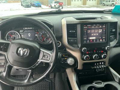 2019 RAM 1500 Laramie Crew Cab 4x4 5'7' Box