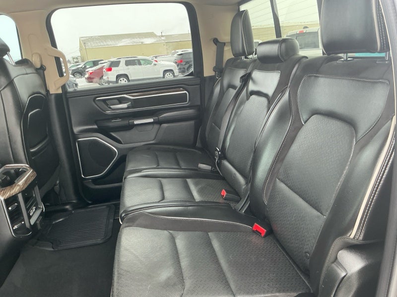 2019 RAM 1500 Laramie Crew Cab 4x4 5'7' Box