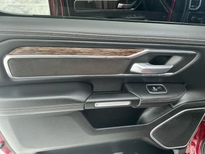 2019 RAM 1500 Laramie Crew Cab 4x4 5'7' Box