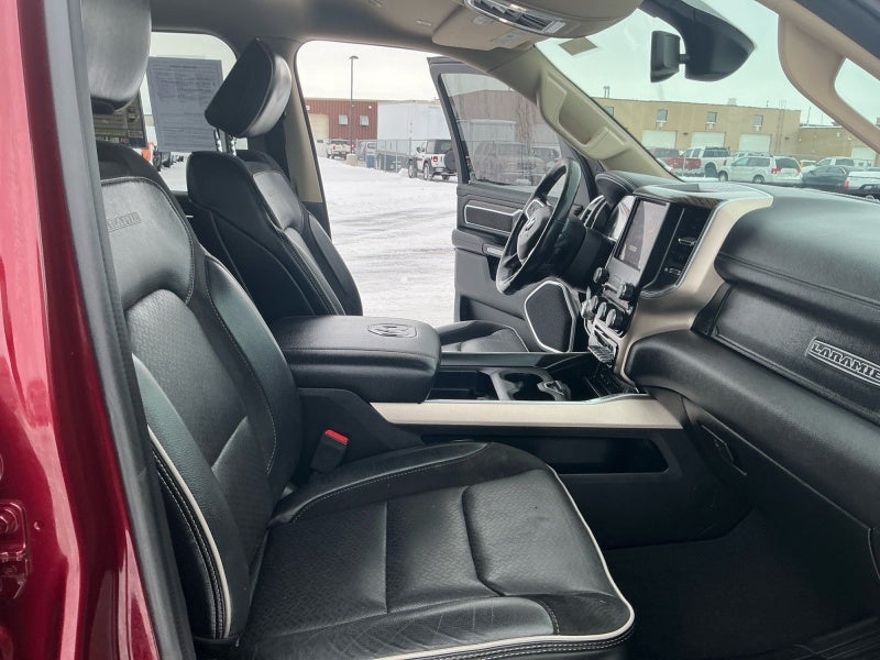 2019 RAM 1500 Laramie Crew Cab 4x4 5'7' Box