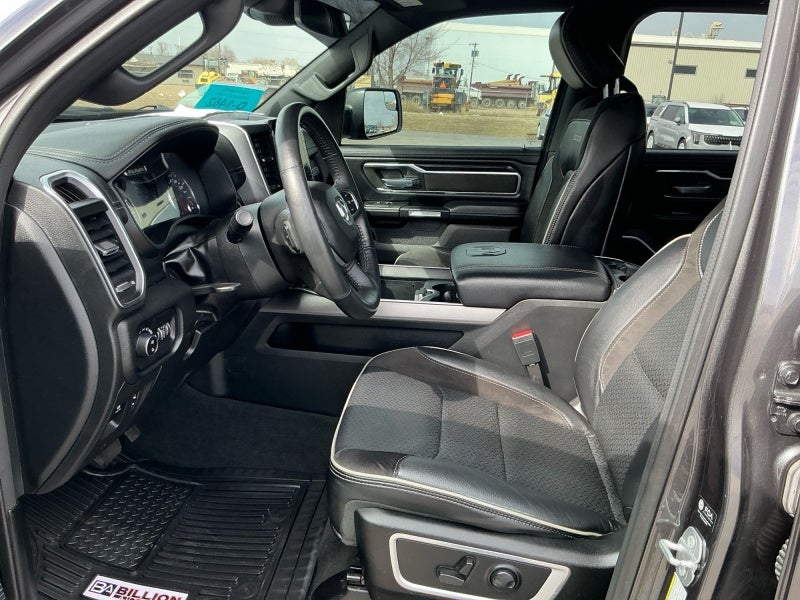 2023 RAM 1500 Laramie Crew Cab 4x4 5'7' Box