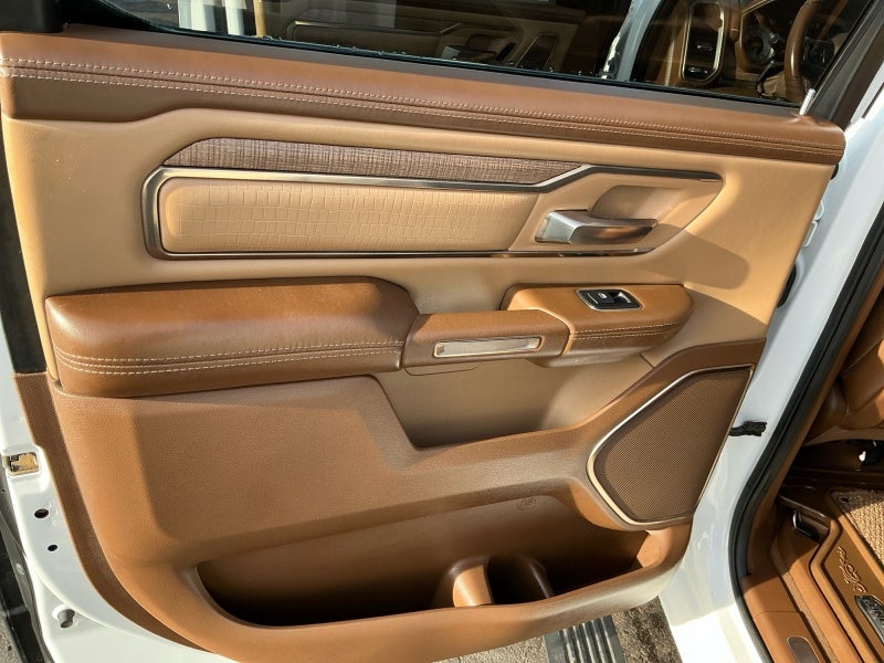 2019 RAM 1500 Longhorn Crew Cab 4x4 5'7' Box