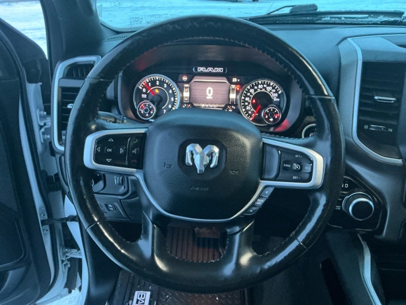 2020 RAM 1500 Big Horn Crew Cab 4x4 6'4' Box