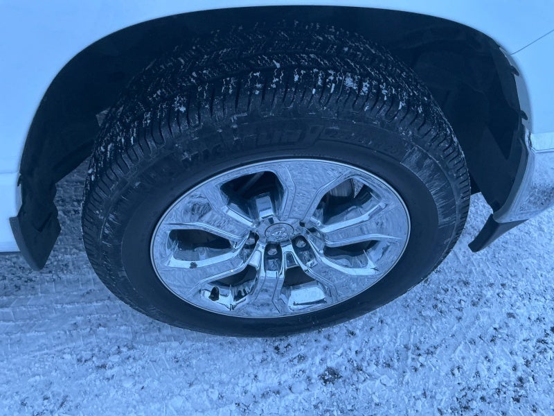 2020 RAM 1500 Big Horn Crew Cab 4x4 6'4' Box