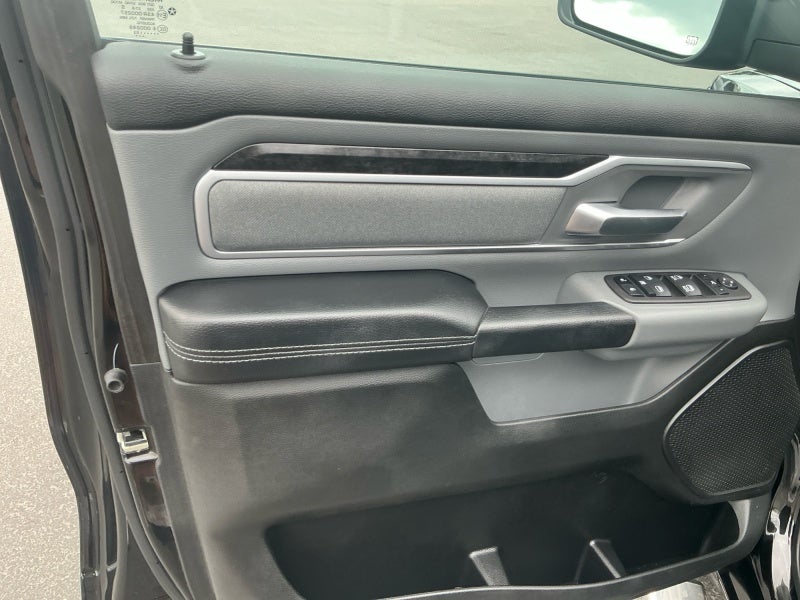 2023 RAM 1500 Big Horn Crew Cab 4x4 6'4' Box