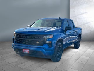 2022 Chevrolet Silverado 1500 4WD Crew Cab Short Bed Custom