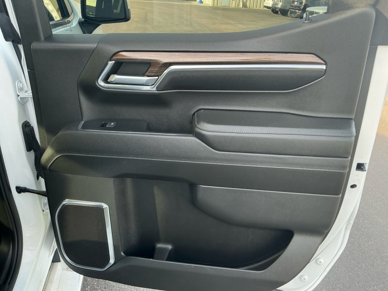 2024 Chevrolet Silverado 1500 4WD Crew Cab Short Bed LT with 2FL