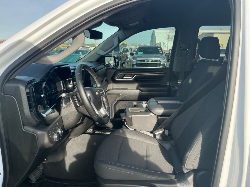 2024 Chevrolet Silverado 1500 4WD Crew Cab Short Bed LT with 2FL