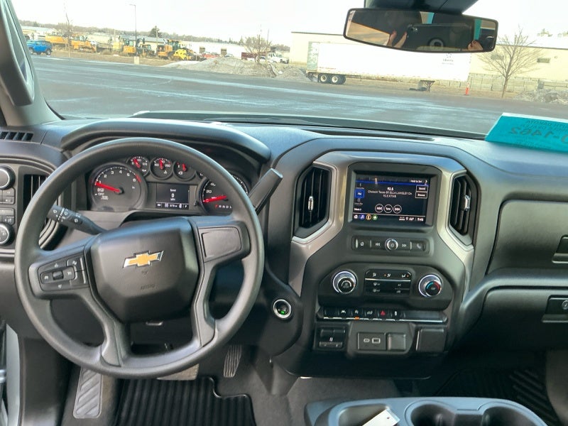 2025 Chevrolet Silverado 1500 4WD Crew Cab Short Bed Custom