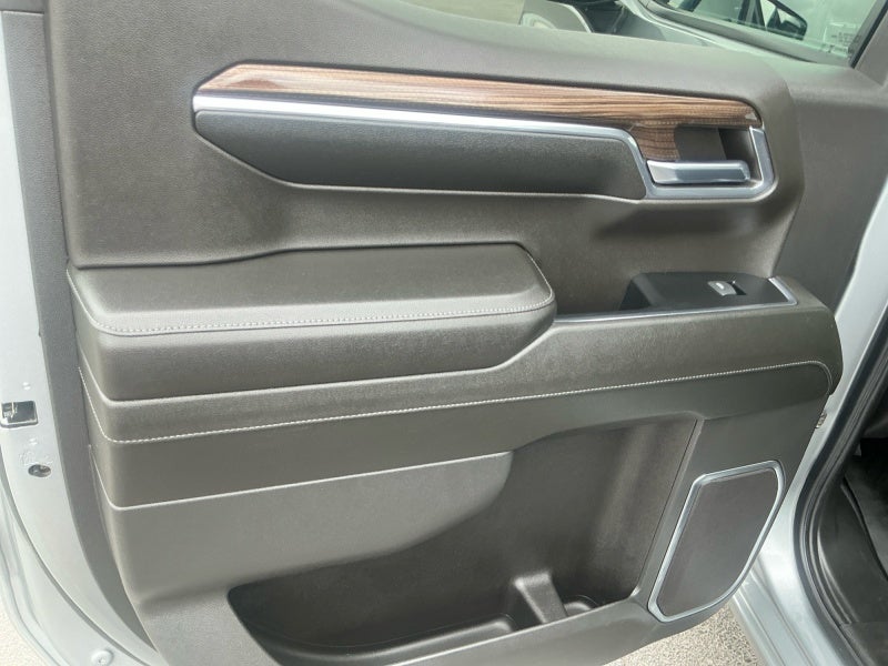 2024 Chevrolet Silverado 1500 4WD Crew Cab Short Bed RST