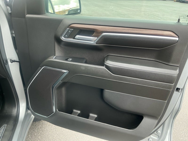 2024 Chevrolet Silverado 1500 4WD Crew Cab Short Bed RST