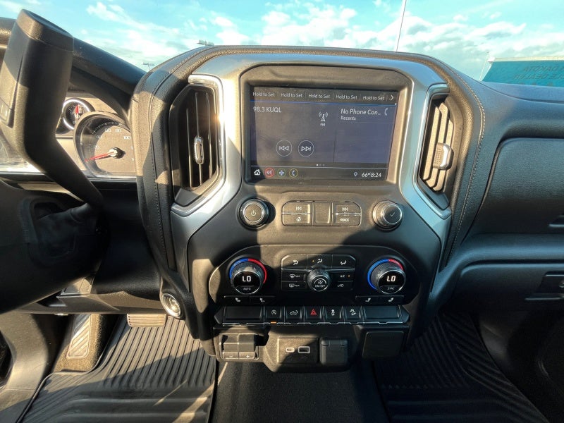 2020 Chevrolet Silverado 1500 4WD Crew Cab Short Bed RST