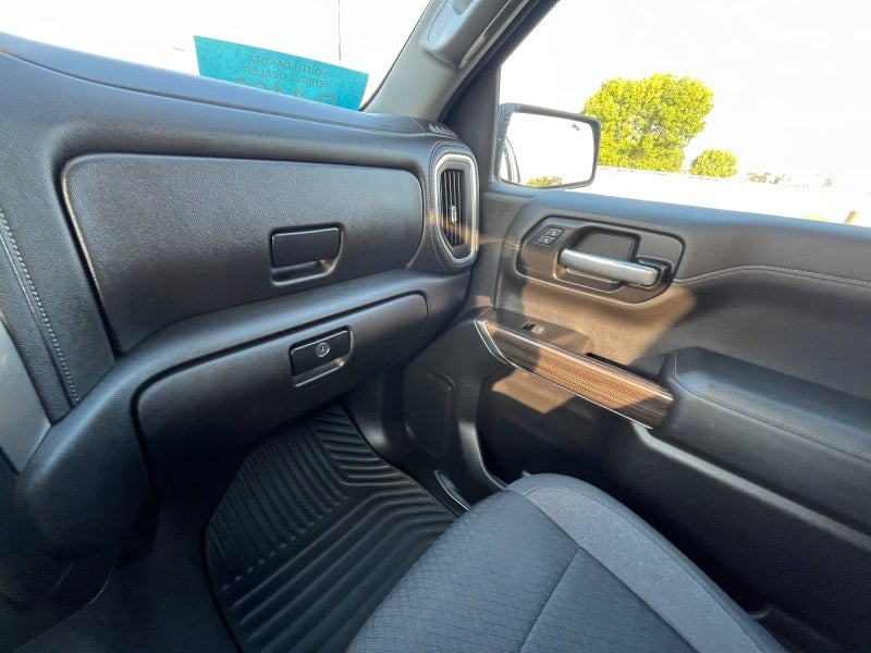 2020 Chevrolet Silverado 1500 4WD Crew Cab Short Bed RST