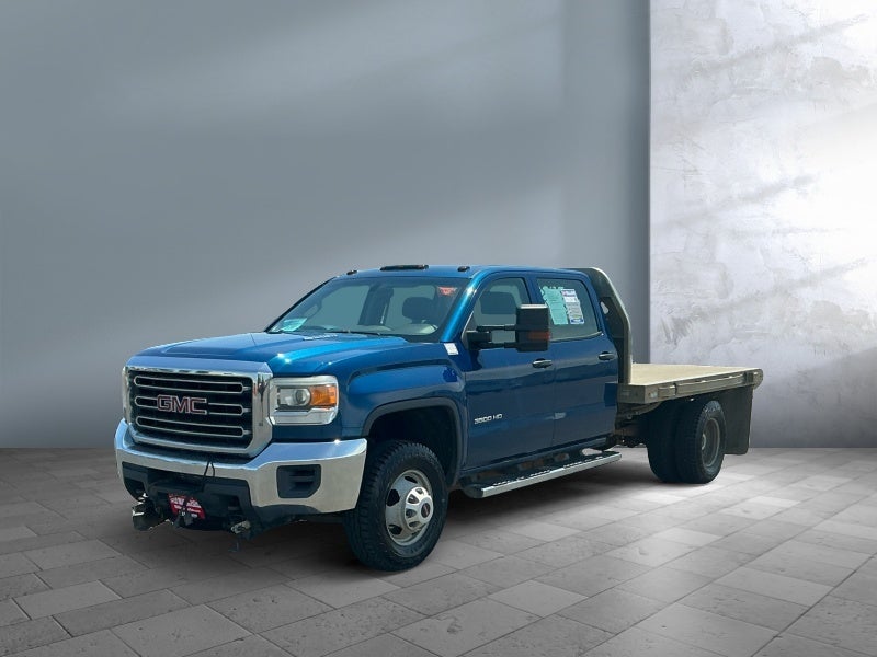 2015 GMC Sierra 3500HD Chassis 4WD Crew Cab 171.5' WB, 59.06' CA