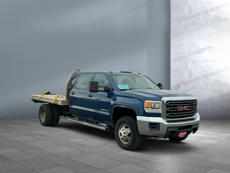 2015 GMC Sierra 3500HD Chassis 4WD Crew Cab 171.5' WB, 59.06' CA