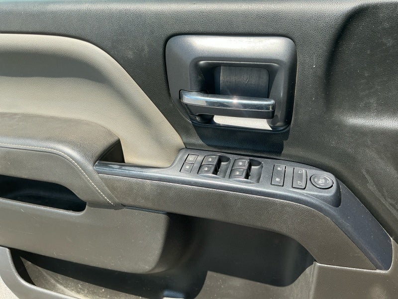 2015 GMC Sierra 3500HD Chassis 4WD Crew Cab 171.5' WB, 59.06' CA