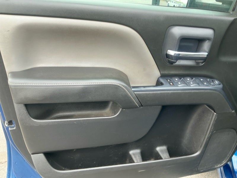 2015 GMC Sierra 3500HD Chassis 4WD Crew Cab 171.5' WB, 59.06' CA