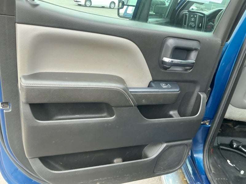 2015 GMC Sierra 3500HD Chassis 4WD Crew Cab 171.5' WB, 59.06' CA