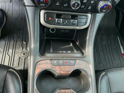 2020 GMC Acadia AWD Denali