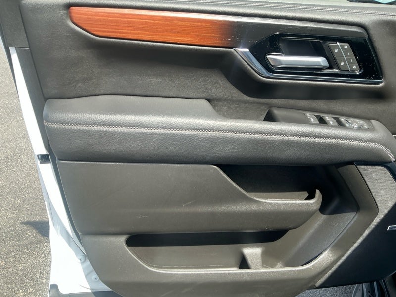 2025 GMC Yukon XL 4WD Denali