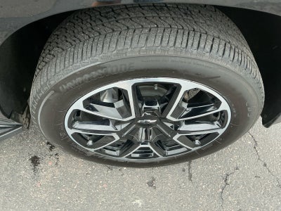 2026 Chevrolet Suburban RST, 4WD