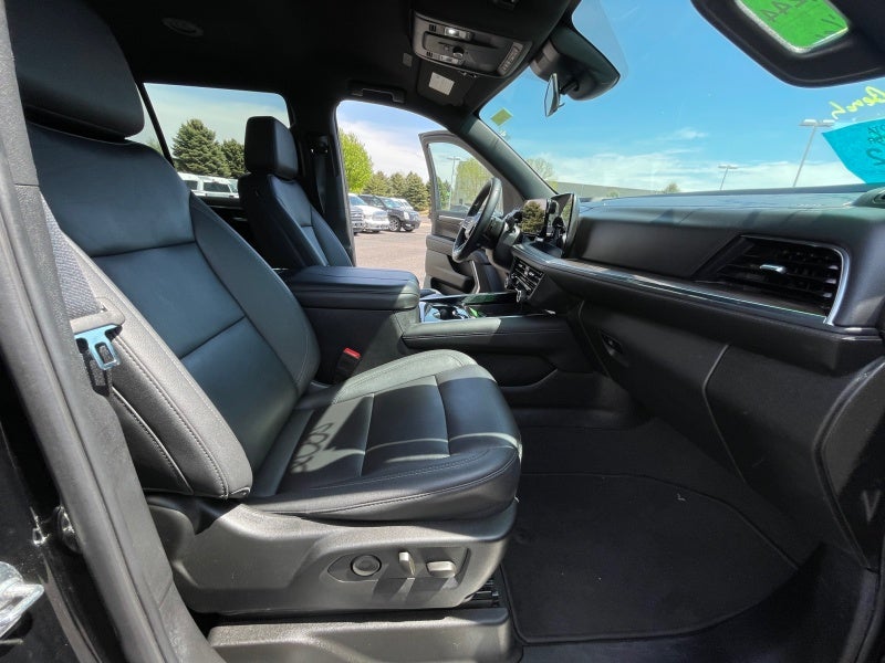 2025 Chevrolet Tahoe 4WD LT