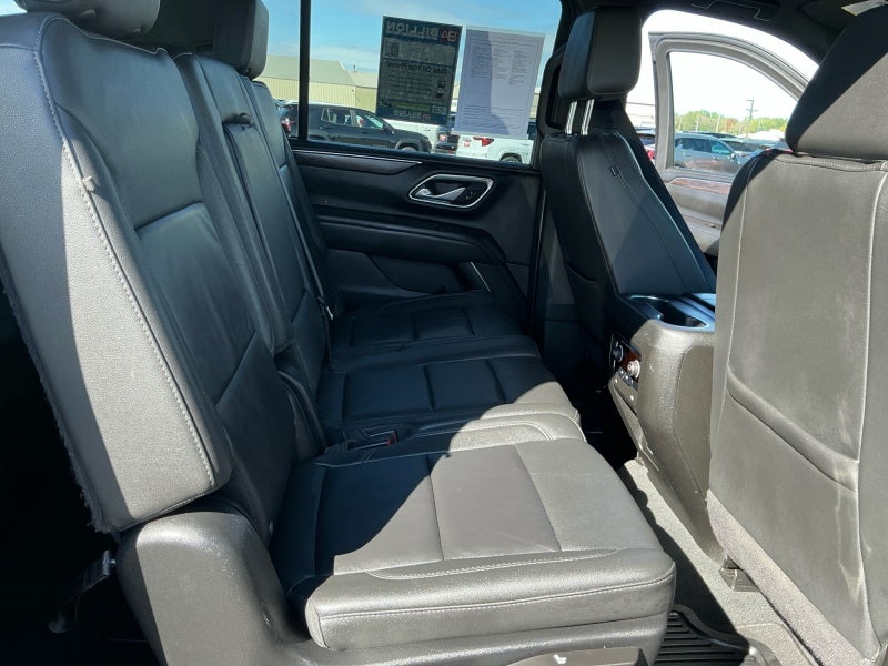 2024 Chevrolet Suburban 4WD LT