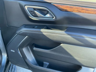 2022 Chevrolet Suburban 4WD Premier