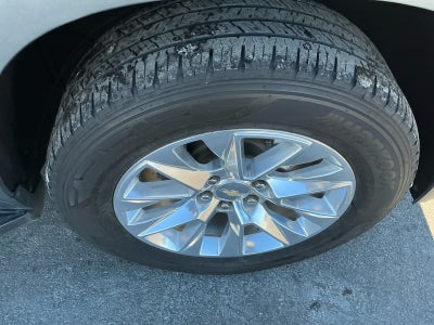 2022 Chevrolet Suburban 4WD Premier