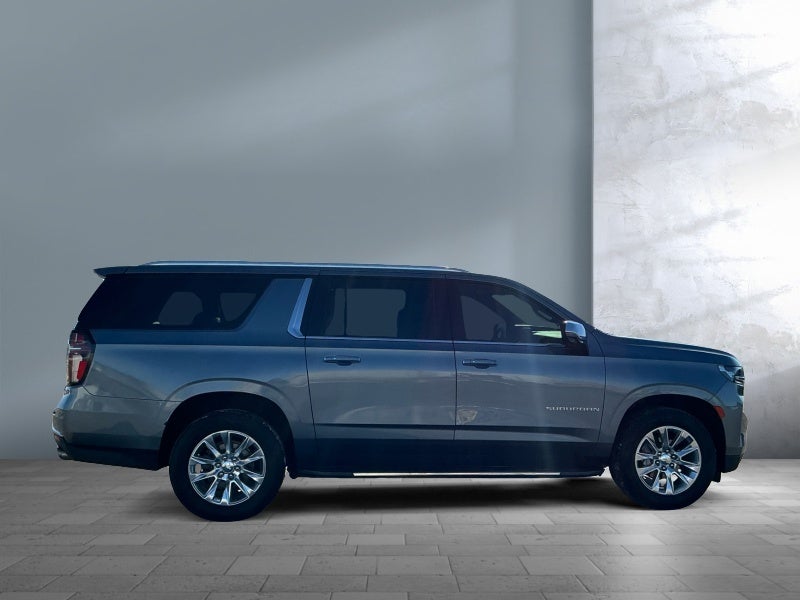 2022 Chevrolet Suburban 4WD Premier