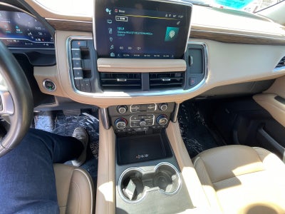 2024 Chevrolet Suburban 4WD Premier