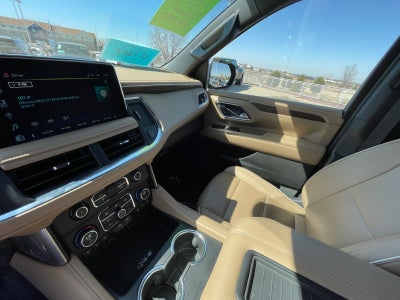 2024 Chevrolet Suburban 4WD Premier