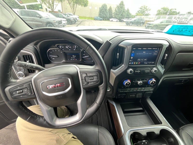 2022 GMC Sierra 2500HD 4WD Crew Cab Standard Bed SLT