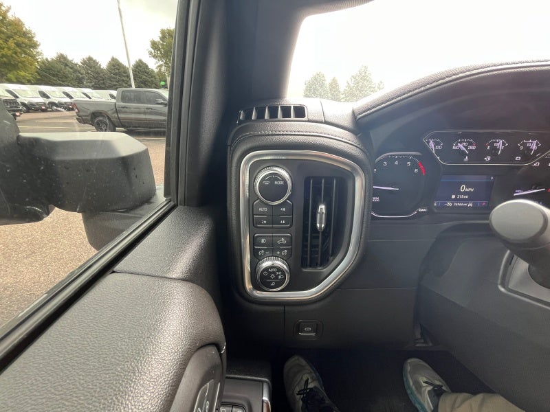 2022 GMC Sierra 2500HD 4WD Crew Cab Standard Bed SLT