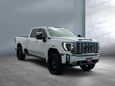 2024 GMC Sierra 3500HD 4WD Crew Cab Standard Bed Denali