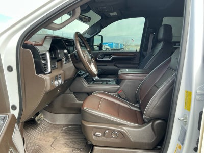 2024 GMC Sierra 3500HD 4WD Crew Cab Standard Bed Denali