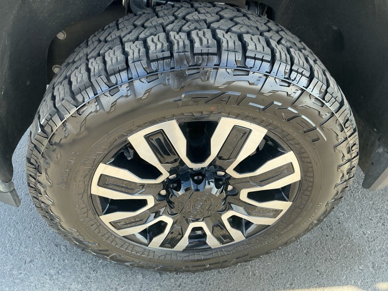 2024 GMC Sierra 3500HD 4WD Crew Cab Standard Bed Denali Ultimate