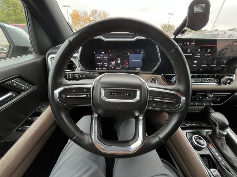 2023 GMC Canyon 4WD Crew Cab Short Box Denali