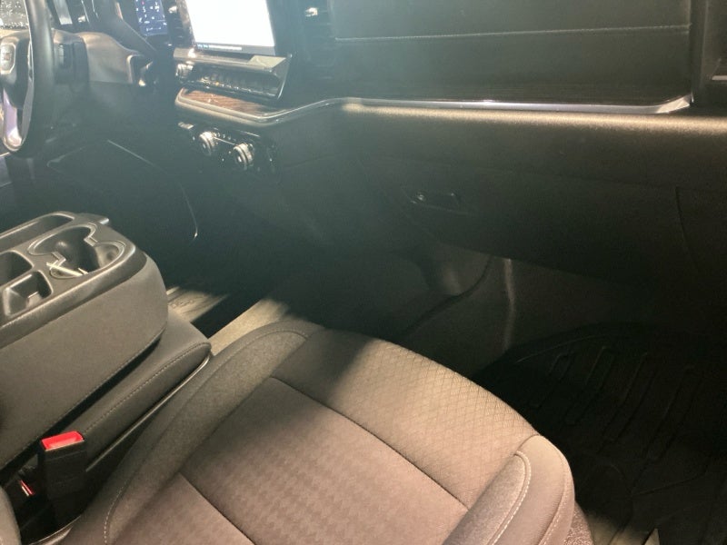 2024 GMC Sierra 1500 4WD Crew Cab Short Box Elevation with 3SB